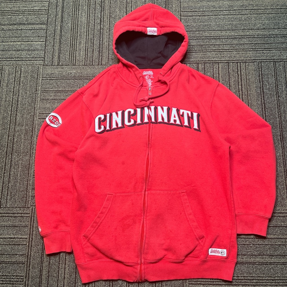 Stitches Cincinnati Reds Zip Up Hoodie Men’s Medium Red White MLB Sports Warm